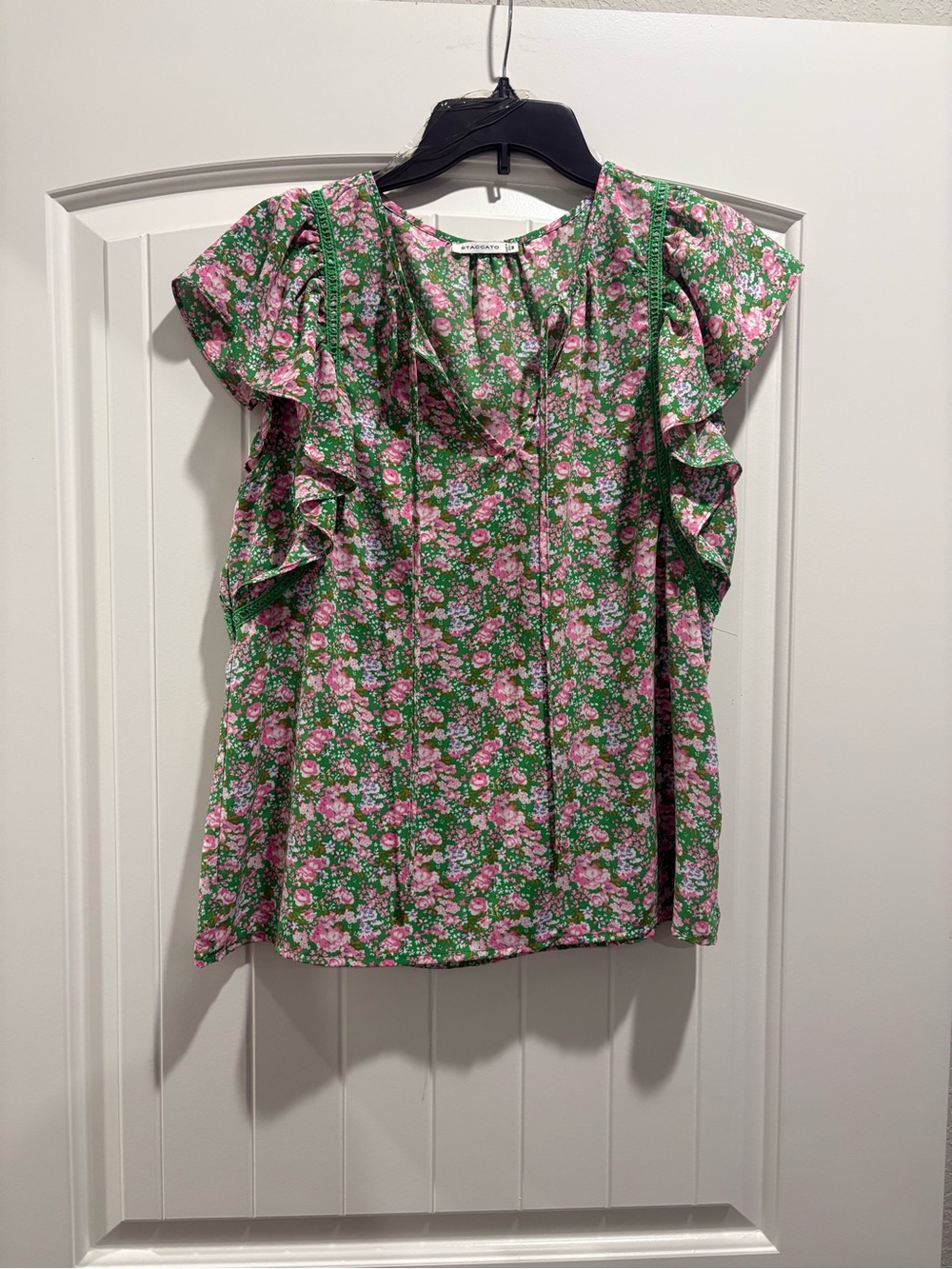 Staccato Green Pink Floral Ruffle Blouse M Flutter Sleeve Boho